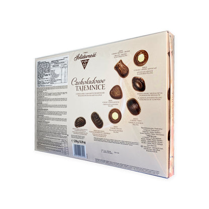 Bombones Solidarnosc Rosas Chocolate 238gr / Superstore